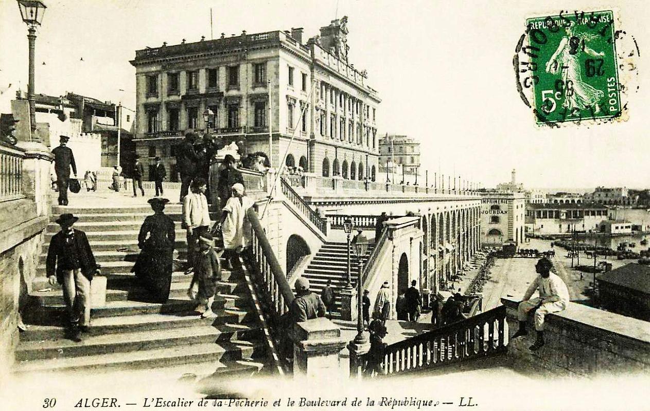 68- Alger - Escalier de la pecherie et Bd de la Republique.jpg